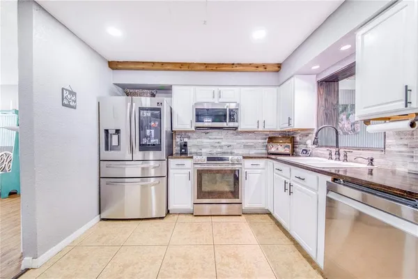 $295,000 | 498 West 7th Street, Frostproof, FL 33843