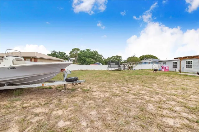 $305,000 | 498 West 7th Street, Frostproof, FL 33843