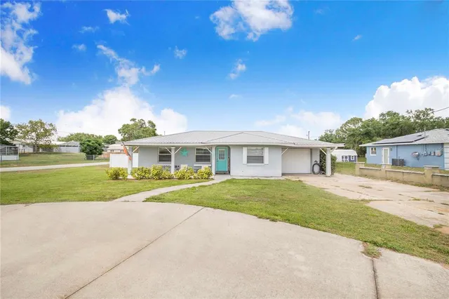 $305,000 | 498 West 7th Street, Frostproof, FL 33843
