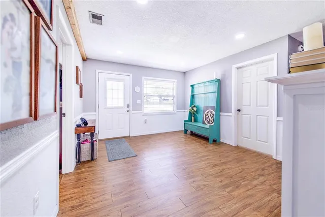 $305,000 | 498 West 7th Street, Frostproof, FL 33843