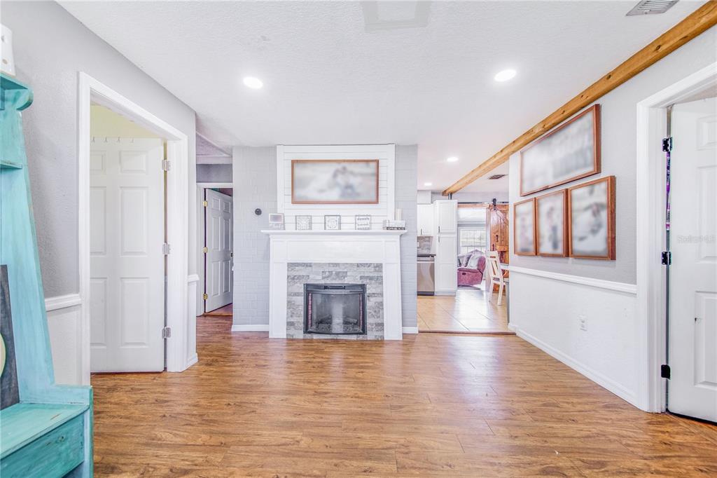 498 West 7th Street Frostproof, FL 33843 - Photo 6 of 44