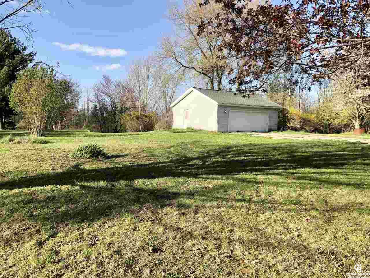 2315 East Hibbard Road Owosso, MI 48867 - Photo 4 of 11 Gallery Image 4