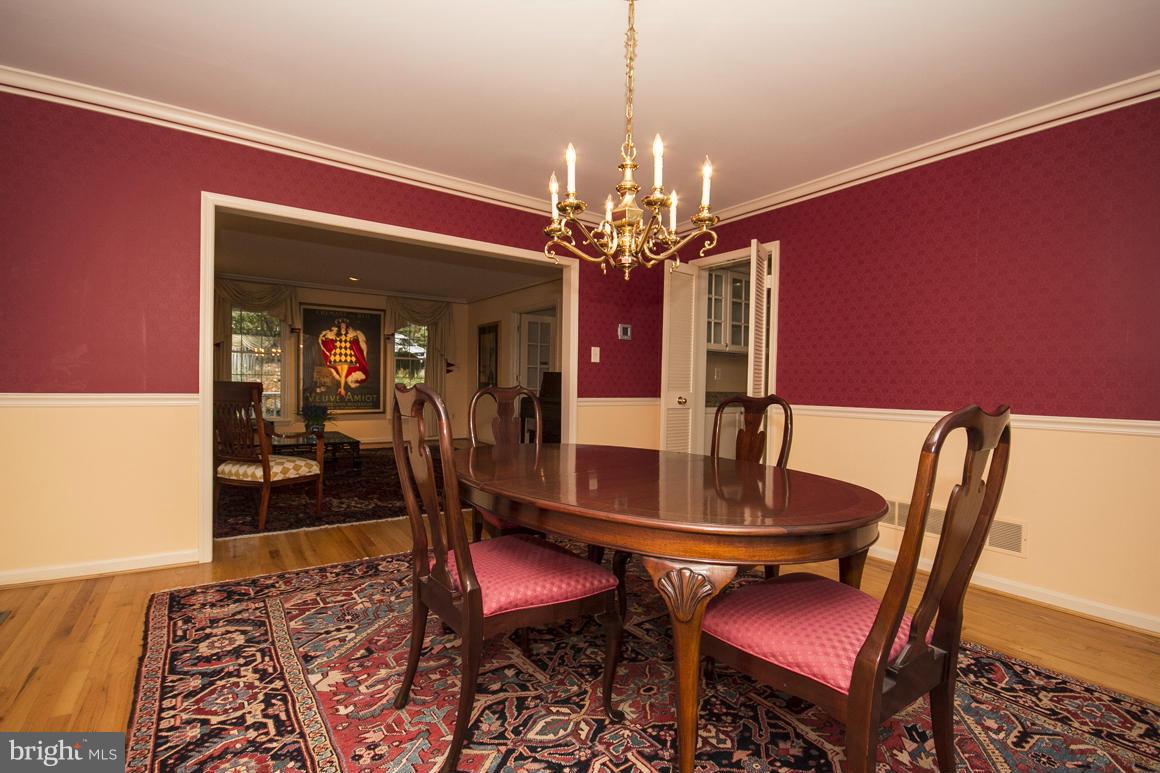12613 Timber Grove Road Reisterstown, MD 21136 - Photo 8 of 30 Dining Room 2