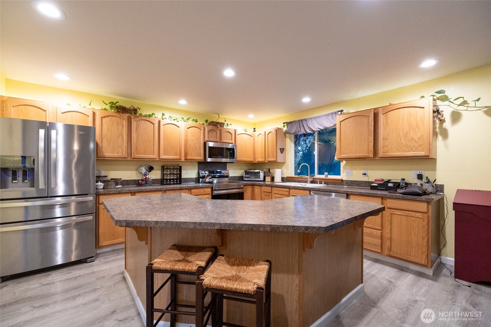 7332 183rd Avenue Southwest Rochester, WA 98579 - Photo 10 of 40