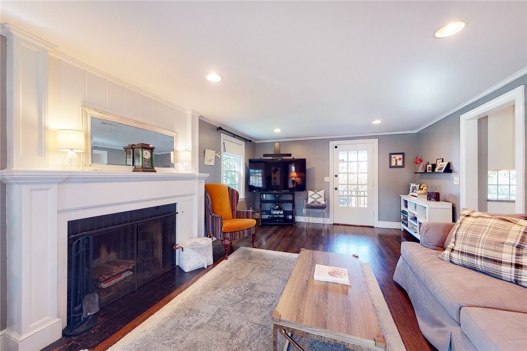 133 Crestwood Road Warwick, RI 02886 - Photo 11 of 40