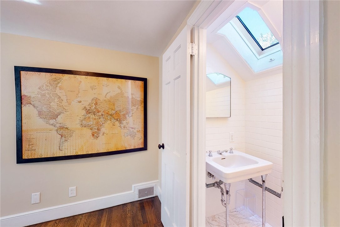 133 Crestwood Road Warwick, RI 02886 - Photo 26 of 40