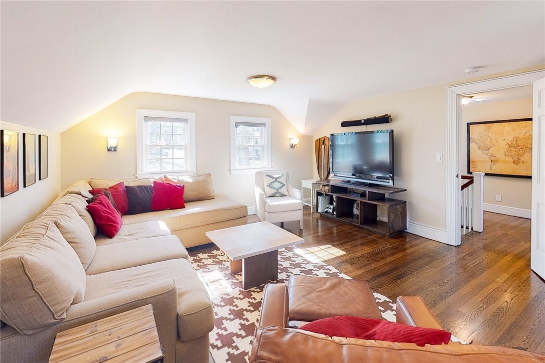 133 Crestwood Road Warwick, RI 02886 - Photo 27 of 40