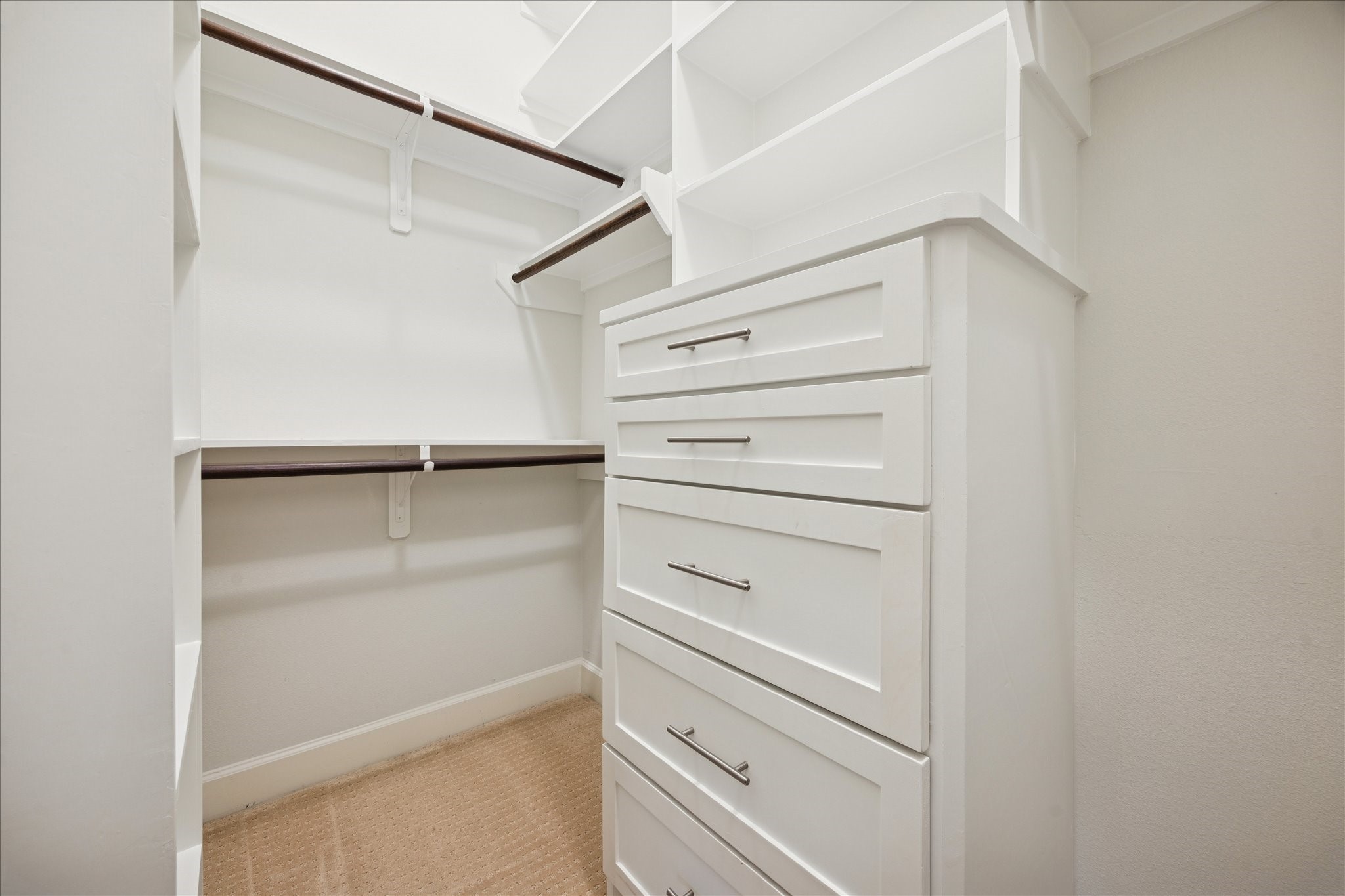 405 North Nagle Street, Unit B Houston, TX 77003 - Photo 13 of 24 a close up view of a closet