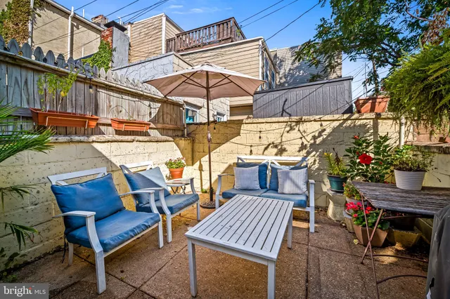 a view of an outdoor space with seating area