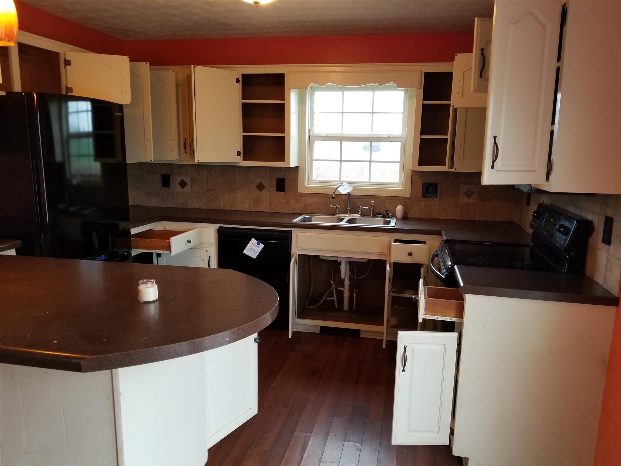 1474 Maple Grove Road Lafayette, TN 37083 - Photo 2 of 15 Kitchen with tons of cabinets