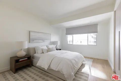 $1,950,000 | 818 North Doheny Drive, Unit 1001, West Hollywood, CA 90069