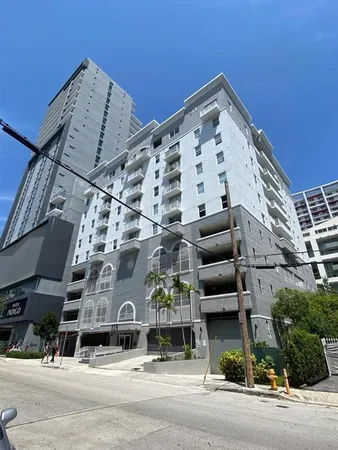 $2,300 | 115 Southwest 11th Street, Unit 807, Miami, FL 33130