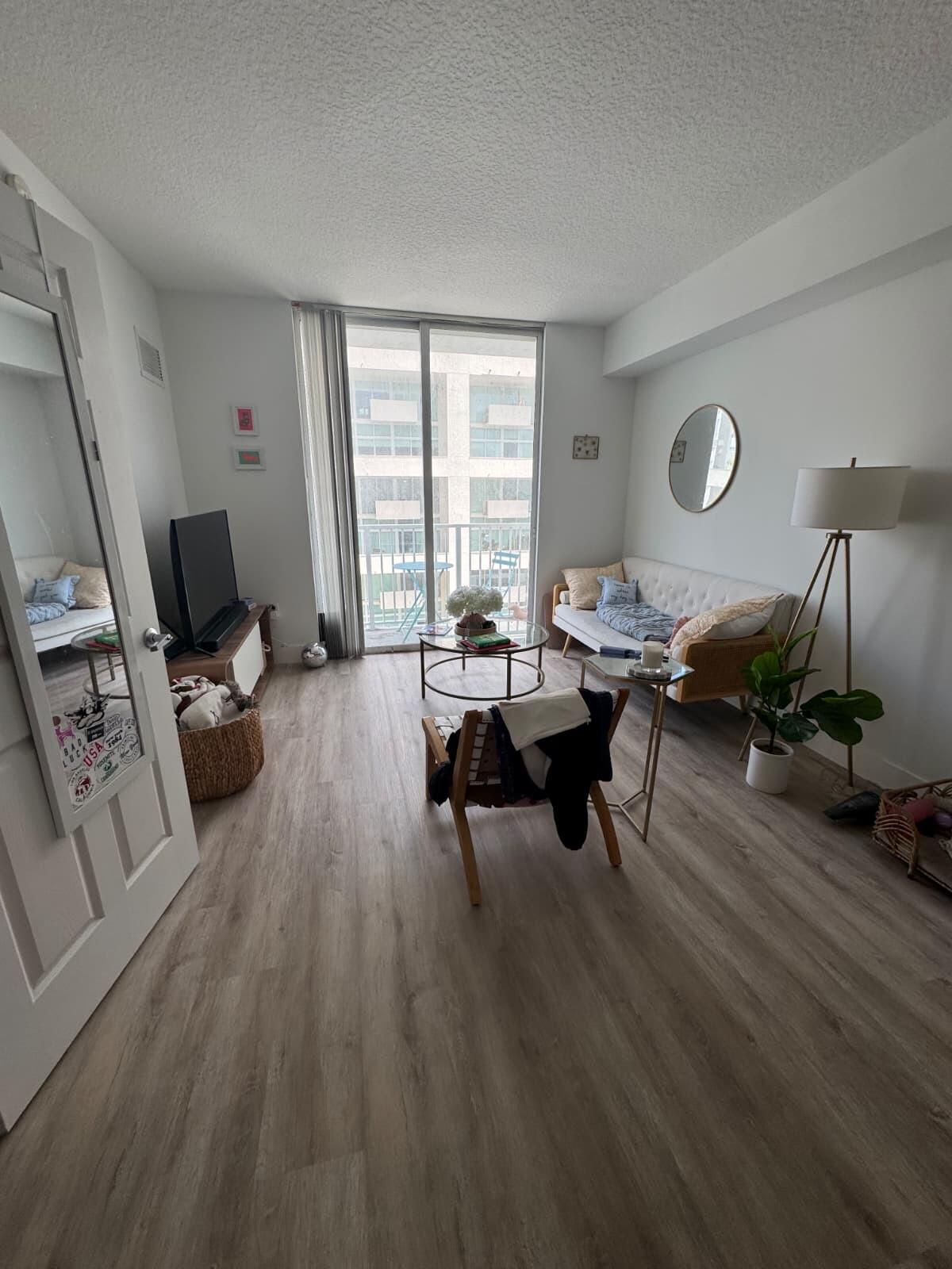 115 Southwest 11th Street, Unit 807 Miami, FL 33130 - Photo 16 of 21 WhatsApp Image 2026-04-28 at 12.39.14 PM
