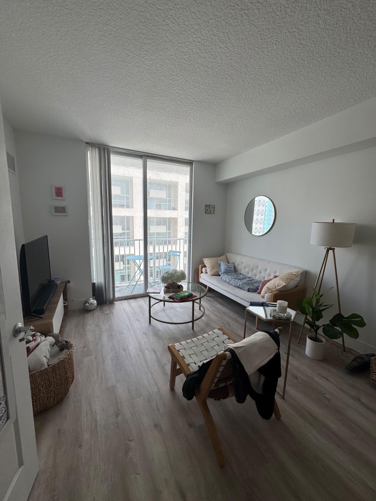 115 Southwest 11th Street, Unit 807 Miami, FL 33130 - Photo 21 of 21 WhatsApp Image 2026-04-28 at 12.39.57 PM