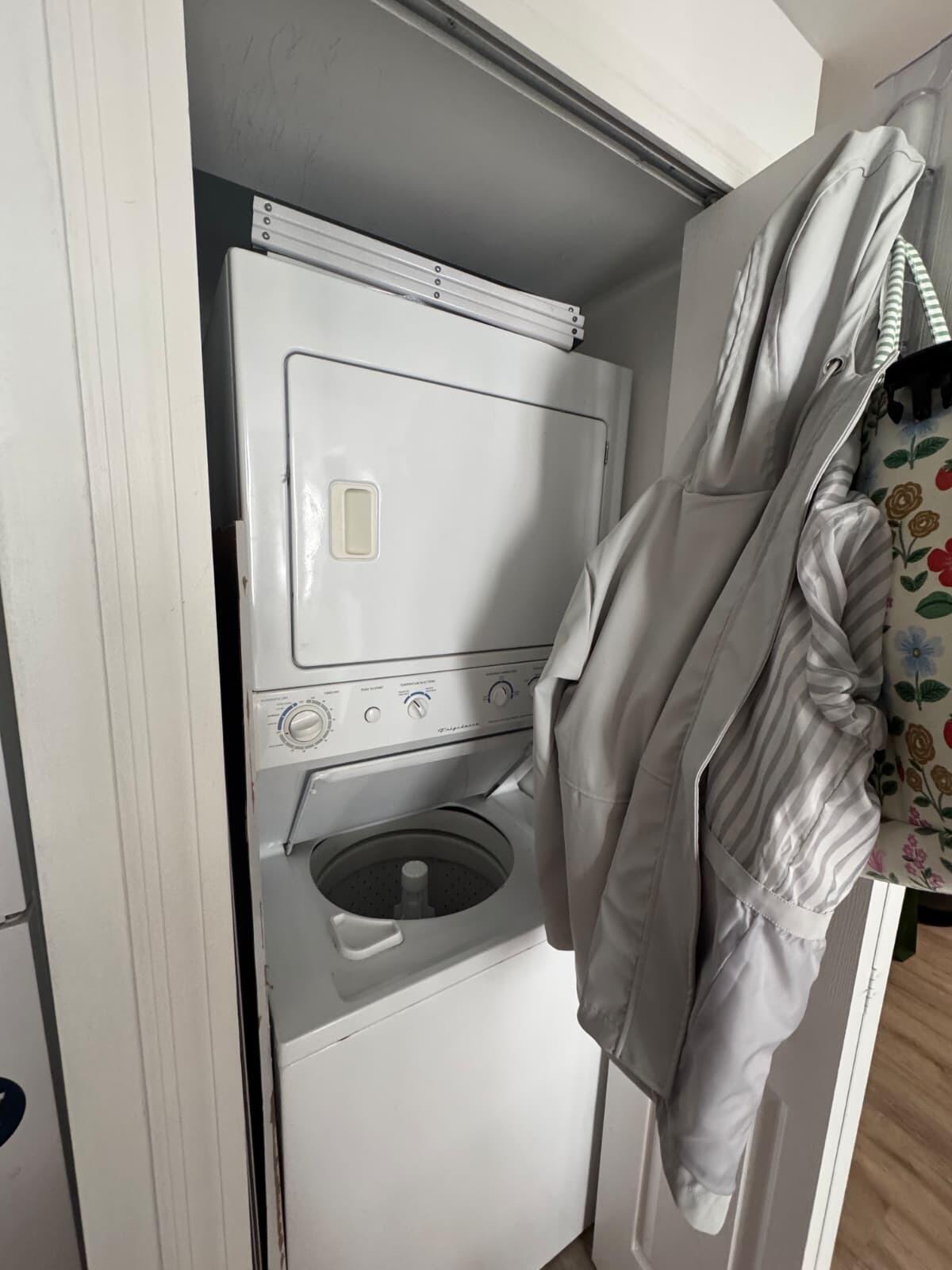 115 Southwest 11th Street, Unit 807 Miami, FL 33130 - Photo 6 of 21 WhatsApp Image 2026-04-28 at 12.37.35 PM