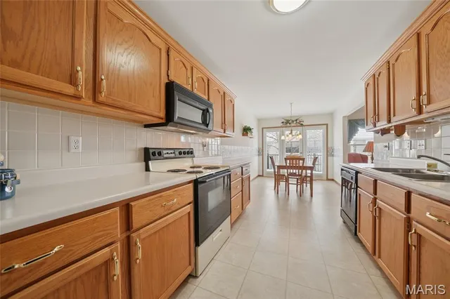 $305,000 | 26 Bardstown Court, Unit 36C, St. Charles, MO 63303