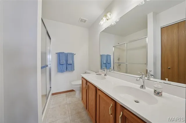 $305,000 | 26 Bardstown Court, Unit 36C, St. Charles, MO 63303