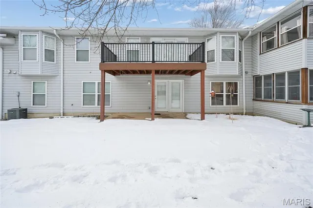 $305,000 | 26 Bardstown Court, Unit 36C, St. Charles, MO 63303