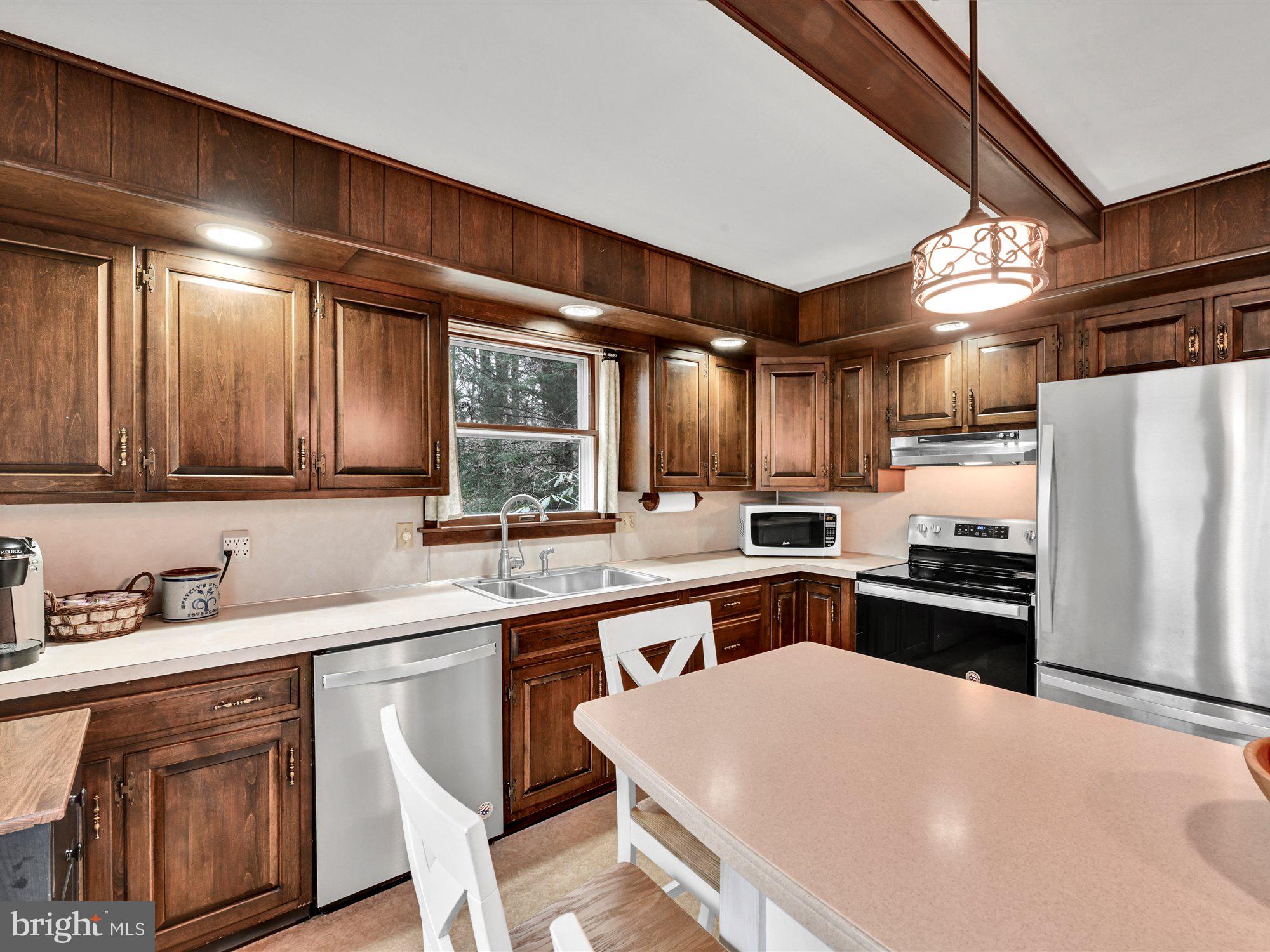 218 Timber Road Lebanon, PA 17042 - Photo 7 of 28 Gallery Image 7