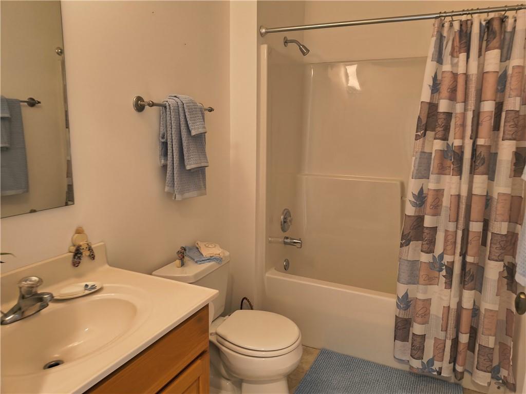3701 Tudor Drive Butler, PA 16001 - Photo 24 of 30 Main Bath
