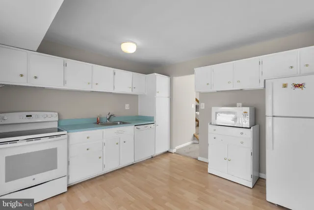 $575,000 | 4709 Levada Terrace, Rockville, MD 20853