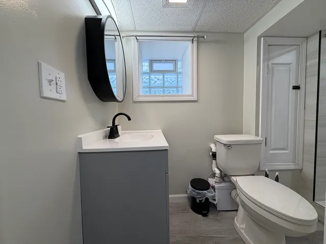 $700 | 320-322 Wood Street, Unit ROOM C, New Bedford, MA 02745