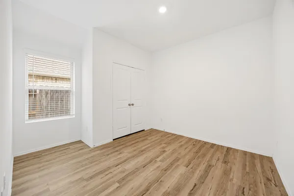 $2,000 | 3014 Wedgewood Cove Way, Porter, TX 77365