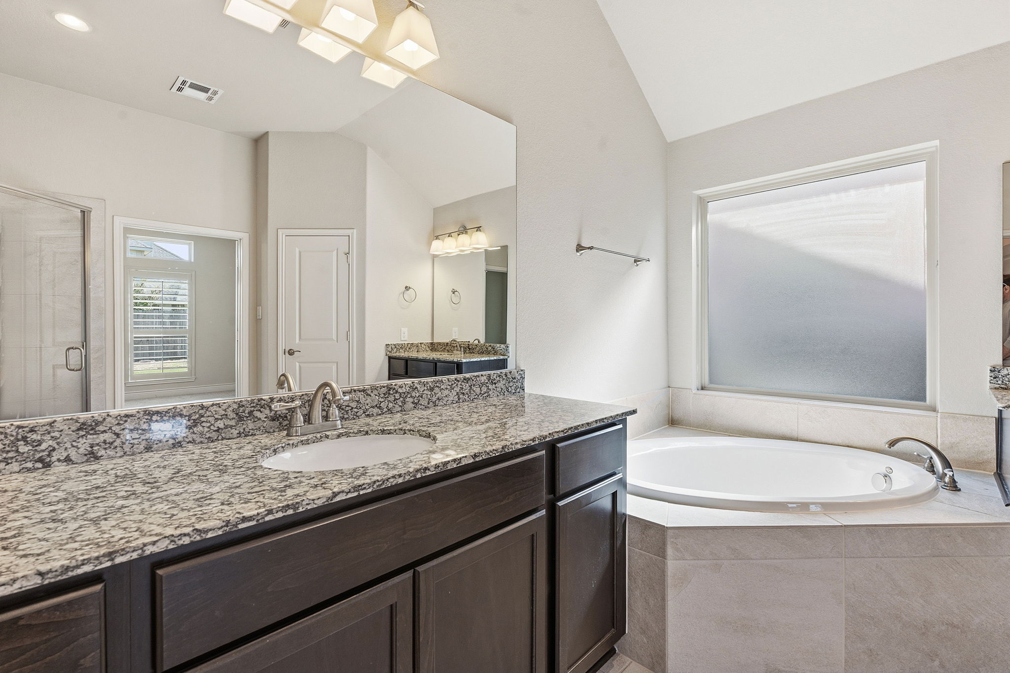 1213 Lakeside Ranch Road Georgetown, TX 78633 - Photo 20 of 33