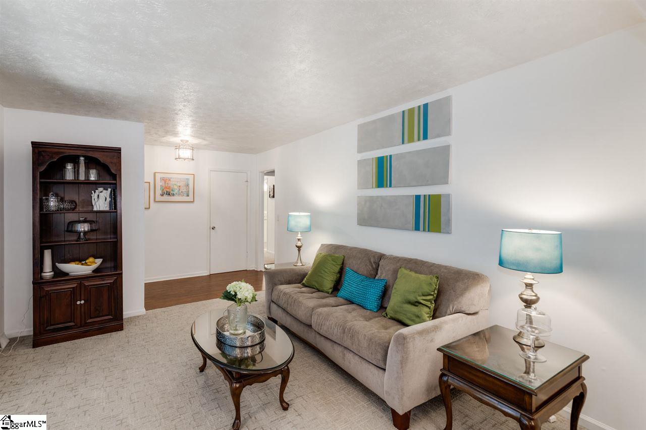 110 Cold Springs Road Greenville, SC 29607 - Photo 5 of 24 Gallery Image 5
