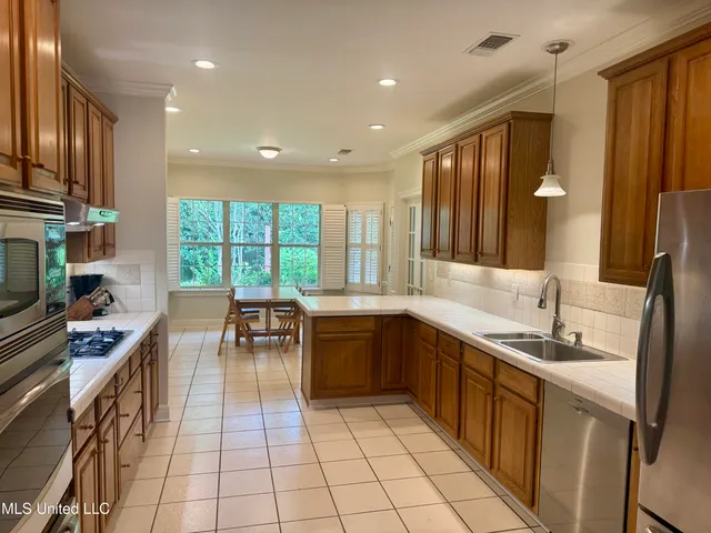 $368,900 | 85532 Diamondhead Drive West, Diamondhead, MS 39525