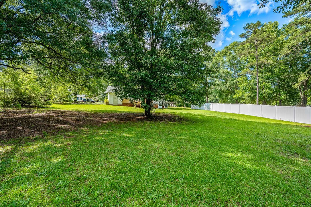109 Woodfern Circle Belton, SC 29627 - Photo 24 of 32