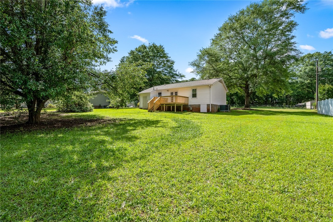 109 Woodfern Circle Belton, SC 29627 - Photo 27 of 32