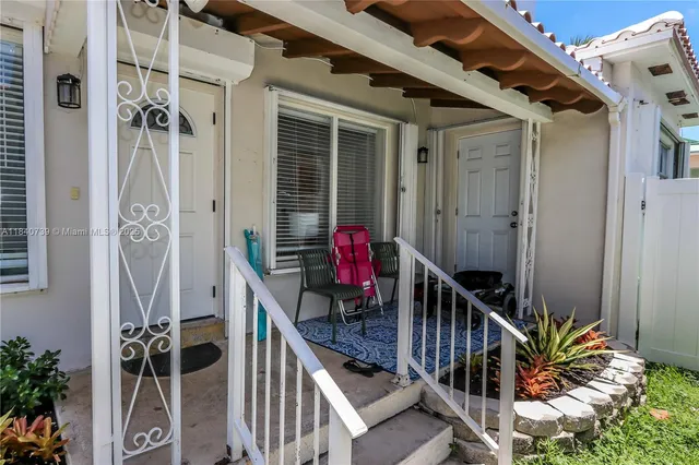 $3,999 | 326 Van Buren Street, Unit 326, Hollywood, FL 33019