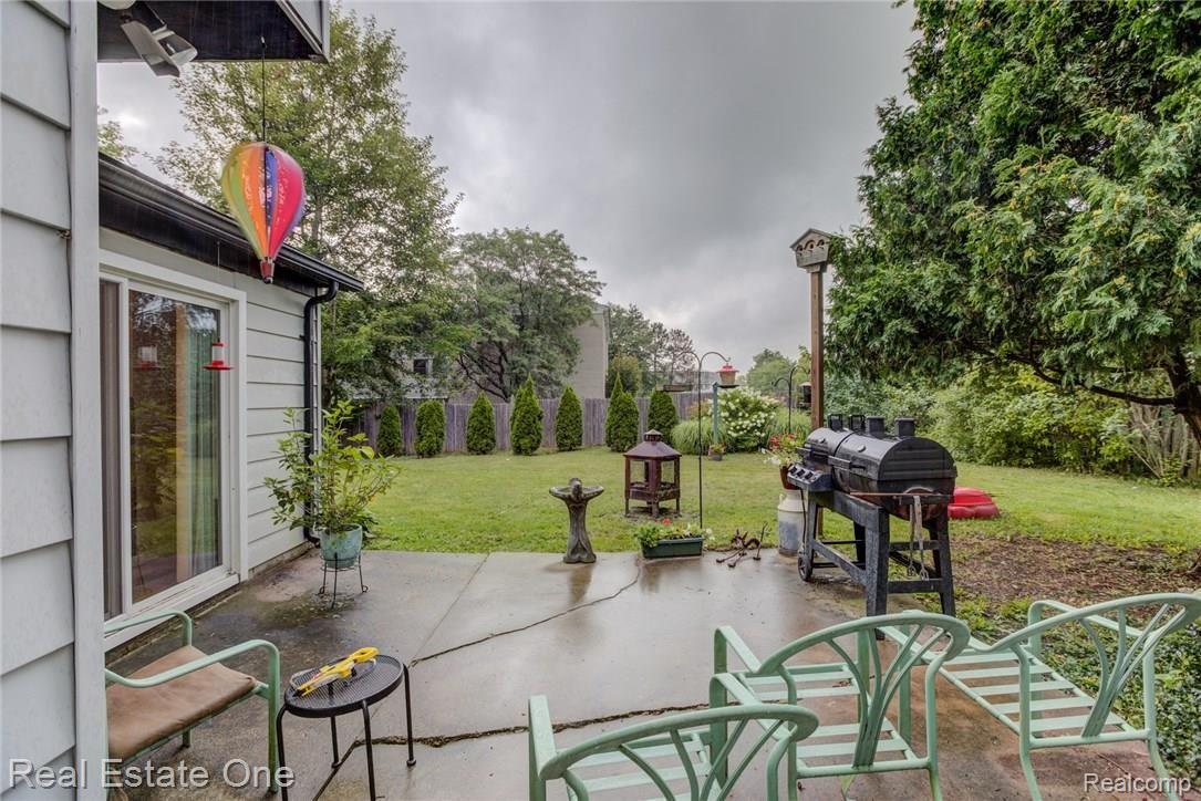 3456 Shaddick Road Waterford, MI 48328 - Photo 22 of 22 -19.jpg