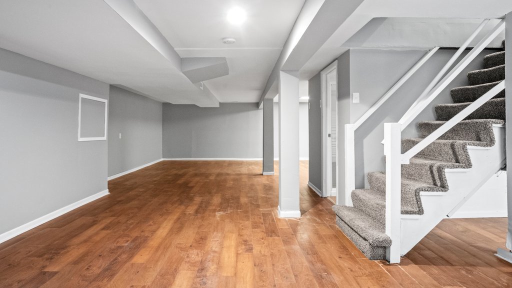 2803 Perry Road Flossmoor, IL 60422 - Photo 24 of 31 a view of entryway with wooden floor