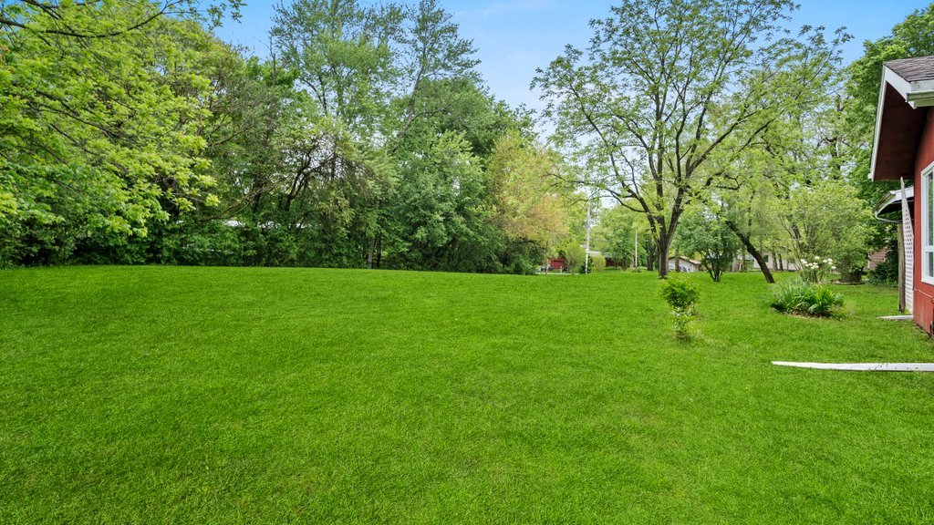 2803 Perry Road Flossmoor, IL 60422 - Photo 30 of 31 a view of a grassy field with trees