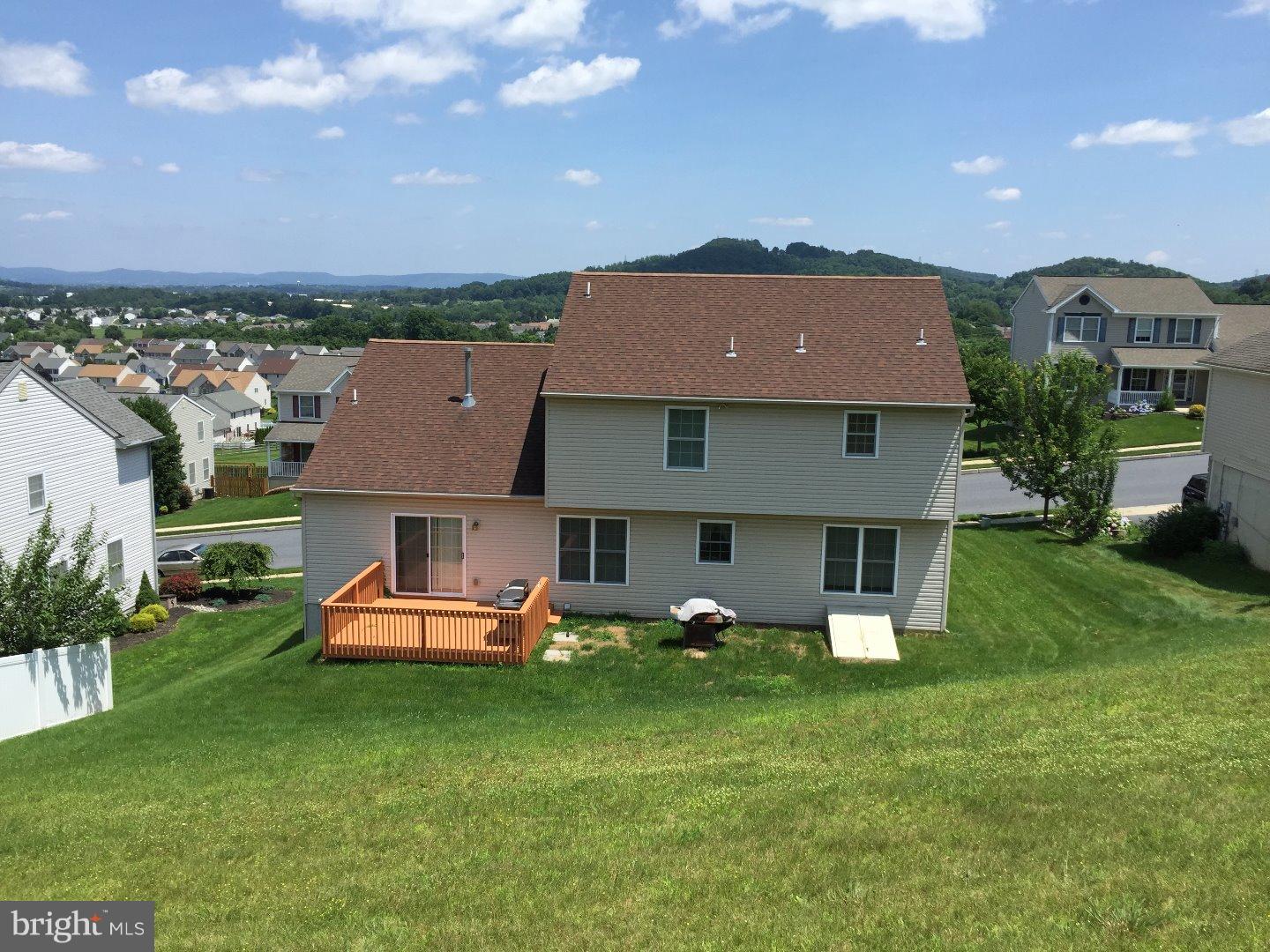 21 Crestview Drive Sinking Spring, PA 19608 - Photo 2 of 18