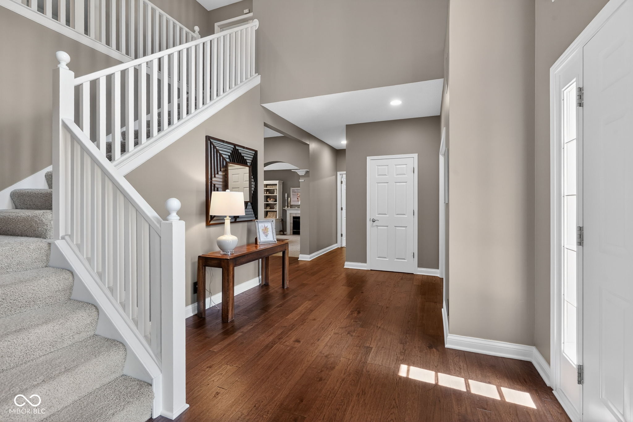 1238 Sullivans Ridge Zionsville, IN 46077 - Photo 4 of 51