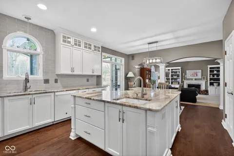 $850,000 | 1238 Sullivans Ridge, Zionsville, IN 46077