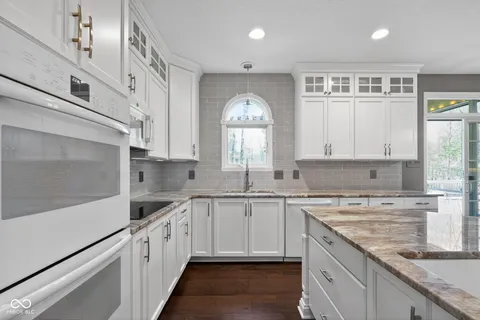 $850,000 | 1238 Sullivans Ridge, Zionsville, IN 46077