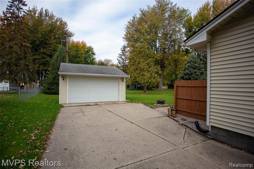 46253 Sugarbush Road Chesterfield, MI 48047 - Photo 11 of 11