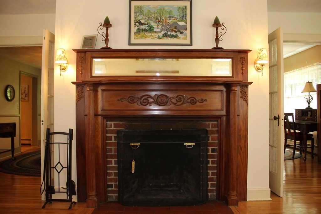 85 Van Norden Road Reading, MA 01867 - Photo 4 of 23 Gallery Image 4