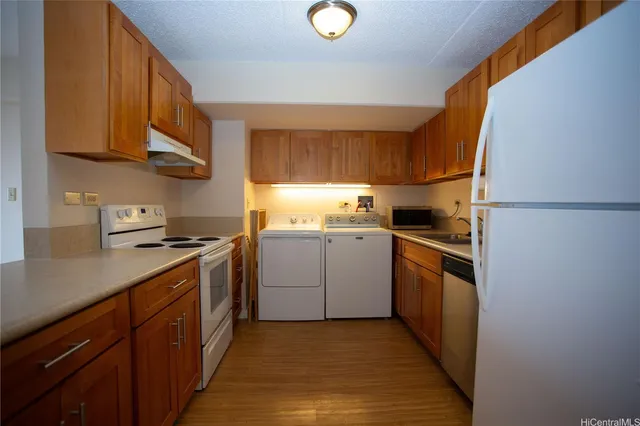$3,100 | 2533 Ala Wai Boulevard, Unit 702, Honolulu, HI 96815