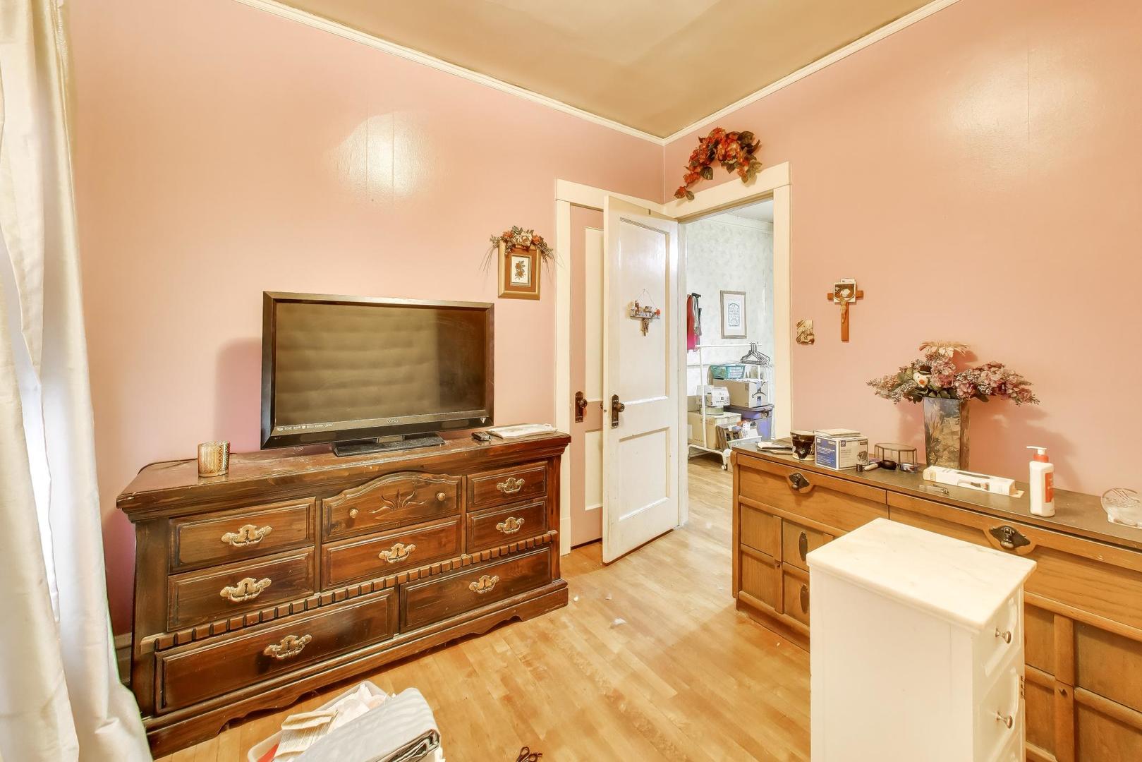 3848 West Irving Park Road Chicago, IL 60618 - Photo 18 of 27 Gallery Image 18