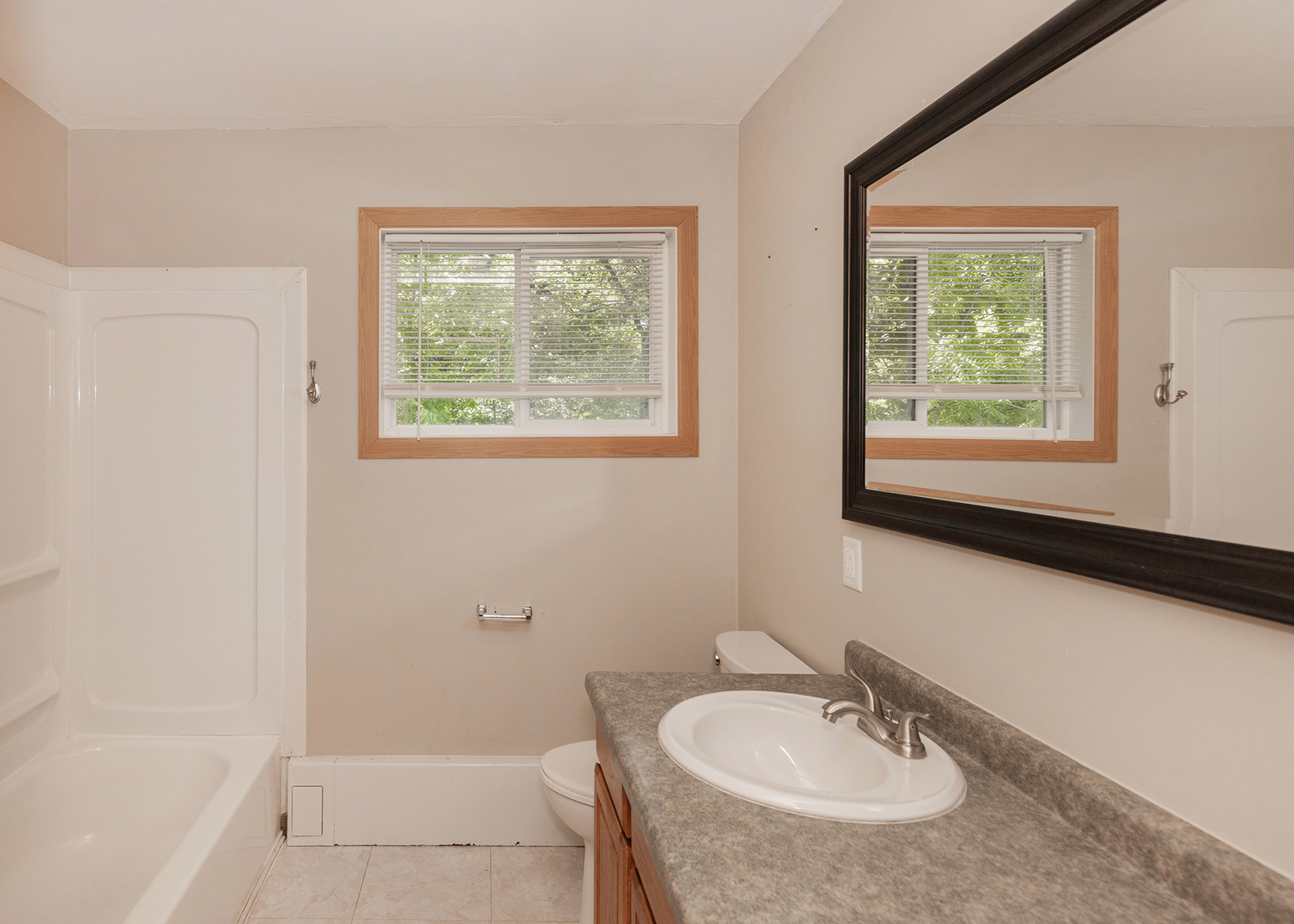 1844 31st Street Moline, IL 61265 - Photo 8 of 17