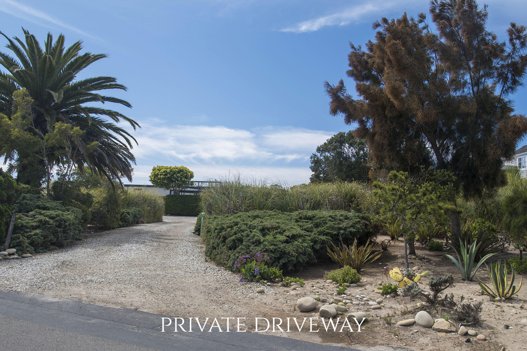 791 Sand Point Road Carpinteria, CA 93013 - Photo 14 of 30 791 Sand Point Road Entry drive