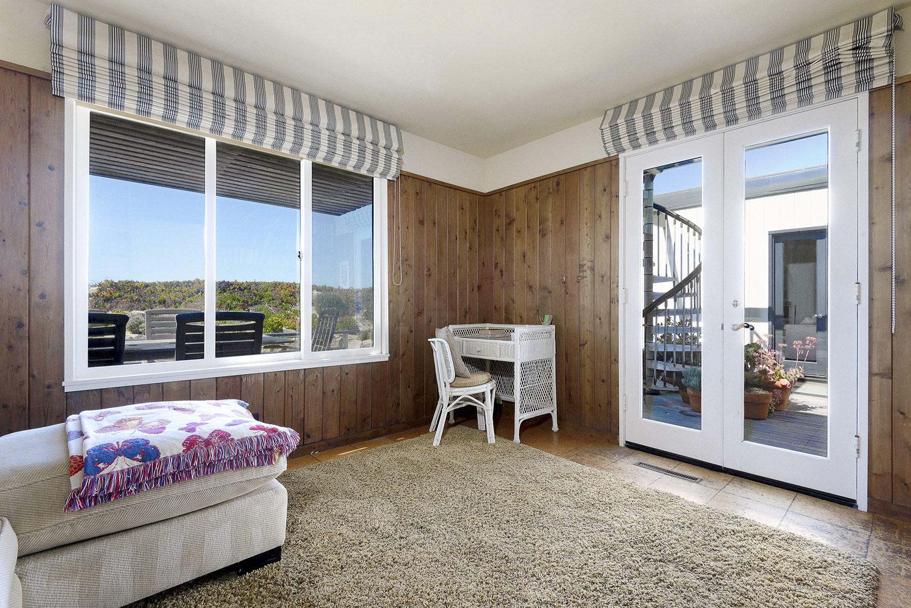 791 Sand Point Road Carpinteria, CA 93013 - Photo 21 of 30 791 Sand Point Road Den