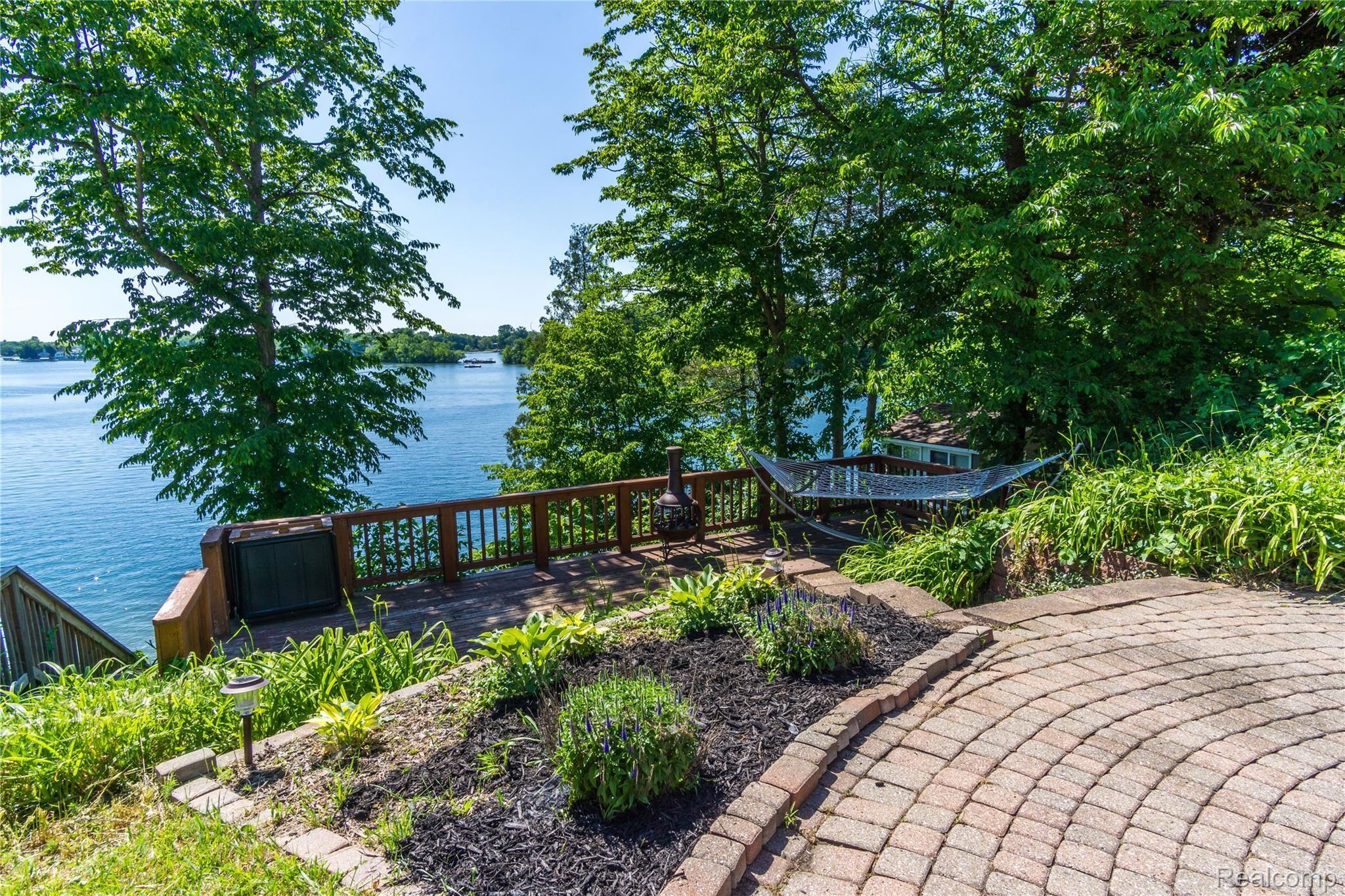 3517 Ormond Road White Lake, MI 48383 - Photo 36 of 52 Exteriors 23.jpg