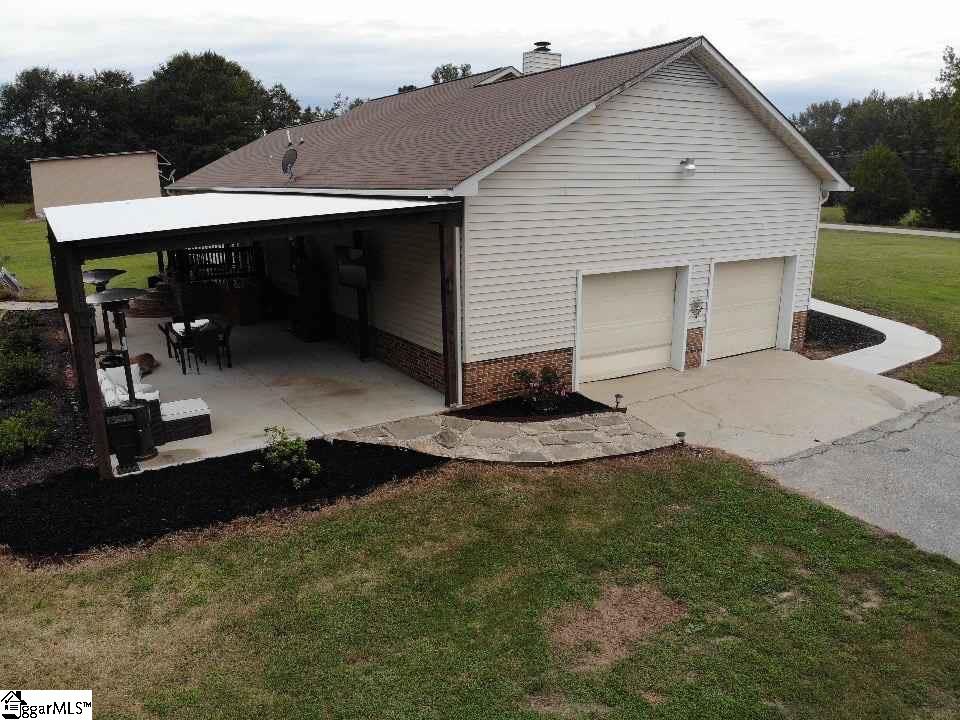 568 Metric Road Laurens, SC 29360 - Photo 3 of 23 Gallery Image 3