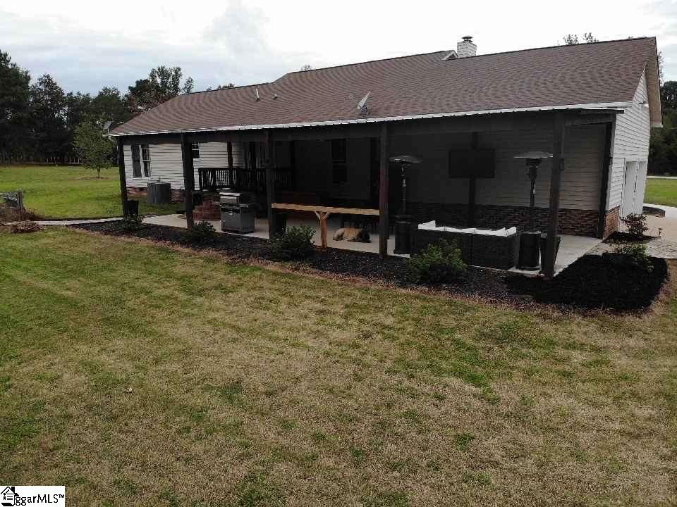 568 Metric Road Laurens, SC 29360 - Photo 4 of 23 Gallery Image 4